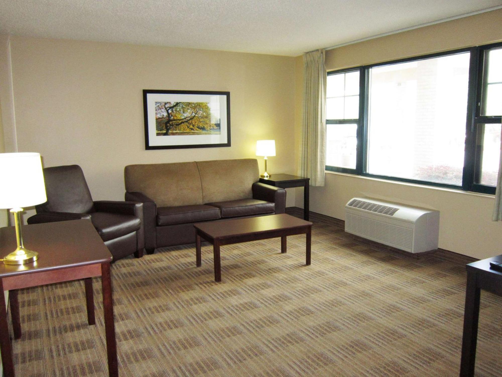 Extended Stay America Suites - Long Island - Bethpage Buitenkant foto